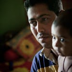 Bärplockningen skulle bli Mizanul Rahmans chans att rusta upp familjens huset och köpa mer mark.