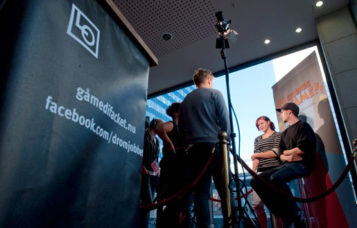 LO Stockholm värvar genom att filma ungdomar som berättar om sina drömjobb i biojoajéer i Stockholm.