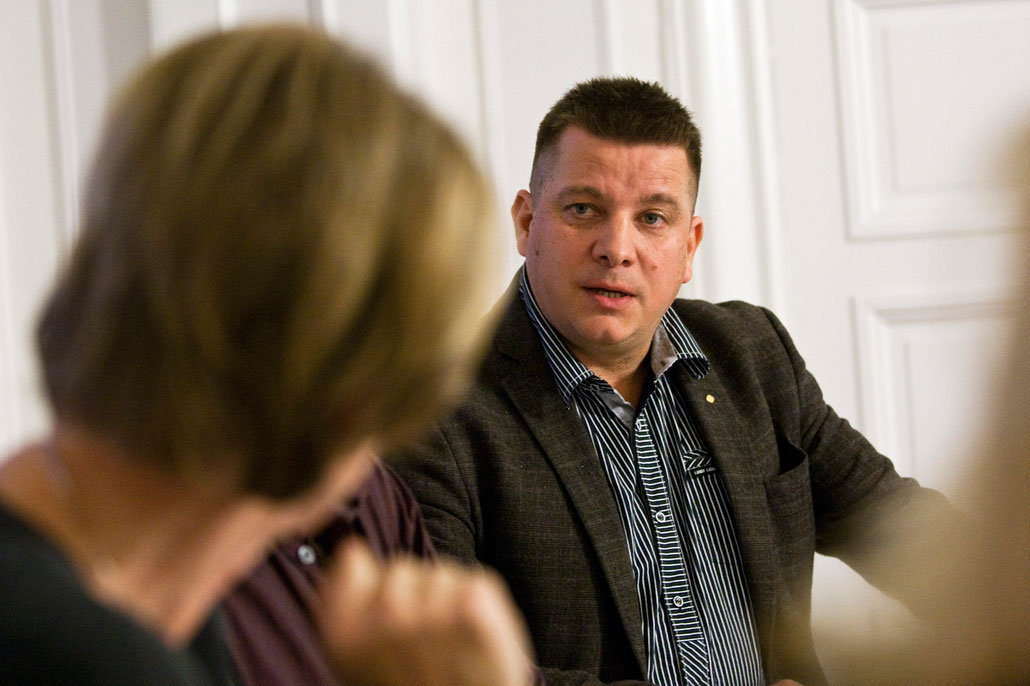 – Vi måste göra omprioriteringar inom förbunden, men det är jobbigt och där tror jag att vi är fega, sa Veli-Pekka Säikkälä.