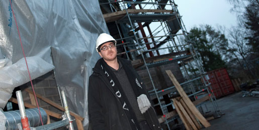 Översitteri och rasism. Det är vad förbudet handlar om, hävdar byggchefen Peter Yohanoun