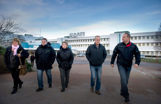 Anette Hellgren och Sten Larsson, Unionen, Piia Kähkönen och Håkan Skött, IF Metall, och Thomas Haglund, Ledarna, lämnar Saab.