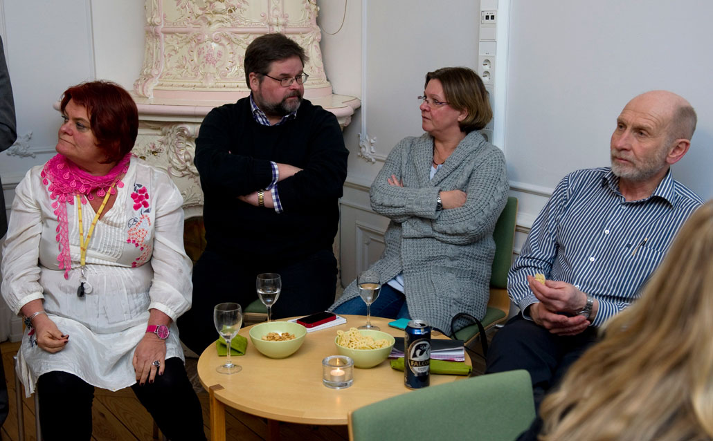 Ulla Lindqvist, Kjell Rautio och My Billström var inte helt nöjda med socialförsäkringsministerns politik. Bjørn Halvorsen, Nordens Velferdscenter, försökte intressera honom för en mer norsk modell.