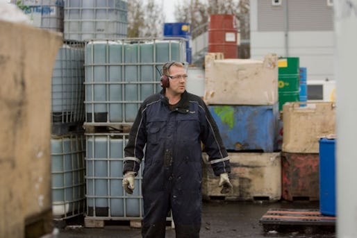 Ingvar Vigar – Före krisen fick vi lokala lönepåslag, nu får vi bara vad det centrala avtalet ger, säger Ingvar Vigar. Men vi har haft tur, ingen här på återvinningsföretaget har sagts upp.