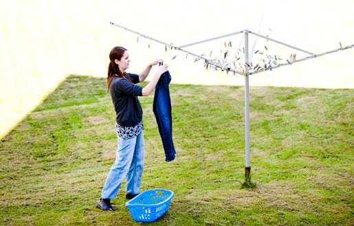 Skyddsombudet Madeline Karlsson fick Arbetsmiljöverket att tvinga Leksands Kommun att skaffa arbetskläder.
