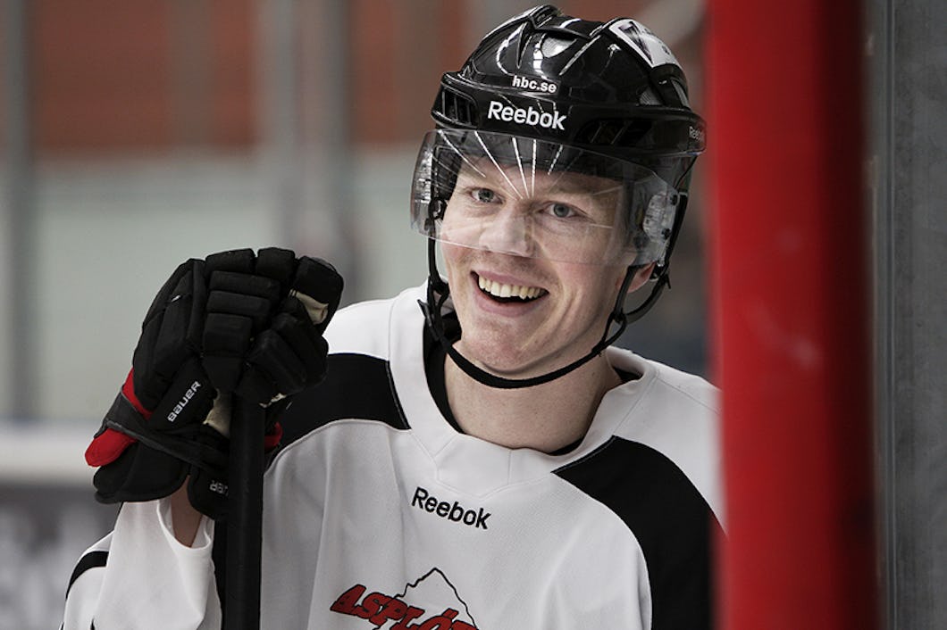 Lars Bryggman i hockeymundering
