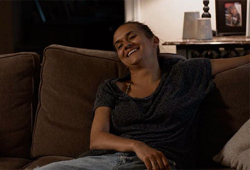 Bianca Kronlöf som Dino i Svenskjävel.