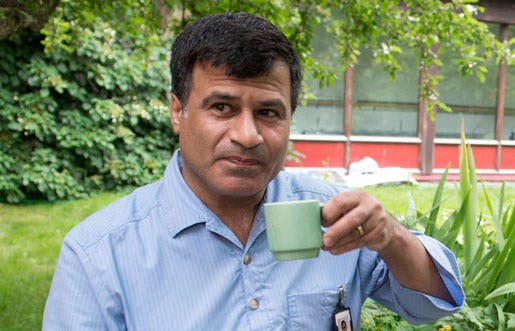 Många anställda har ingen aning om att de har rätt till sjukpenning ens, berättar skyddsombudet Nesih Cilgin. Foto: Bertil Enevåg Ericson