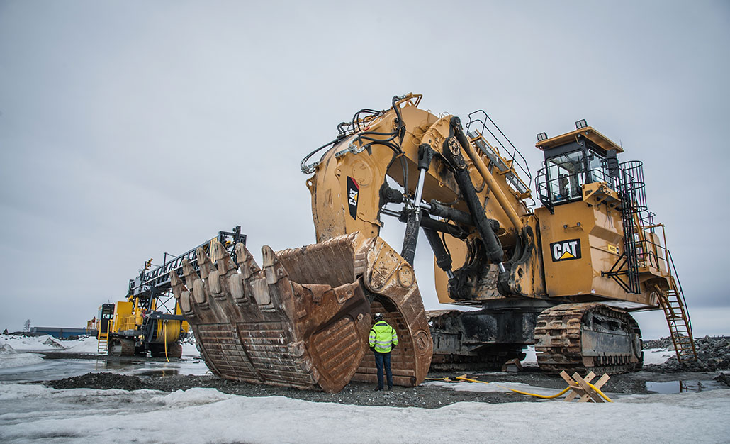 Inga maskiner mullrar i gruvan. Frågan nu är om alla investeringar var helt bortkastade. Foto: Kim Kangas