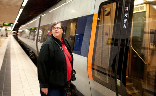 Hillevi Knutsson har pendlat i många år. Det innebär risk för sämre hälsa, visar forskning. Läs mer om Hillevi Knutsson här.