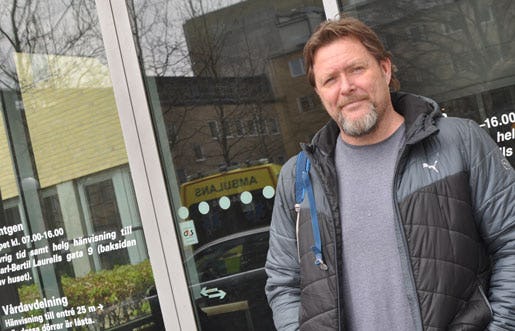 – Man premieras inte som sjuksköterska om man stannar på ett ställe, konstaterar Fredrik Ryngberg. Och kraven ökar hela tiden. Foto: Linda Flood