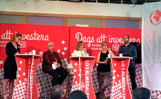 Hur skyddade är arbetskraftsinvandrare? Moderator Julia Ekedahl, LO:s Keth Thapper, Svenskt Näringslivs Karin Ekenger, Dagens Arenas Lisa Pelling och Magnus Nilsson, Palmecentret, diskuterar. Foto: Erik Larsson