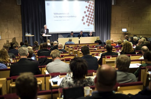 STOCKHOLM 20151021 LO:s avtalssekreterare Torbjˆrn Johansson talar p fˆrbundets representantskap. Foto: Pontus Lundahl / TT / kod 10050