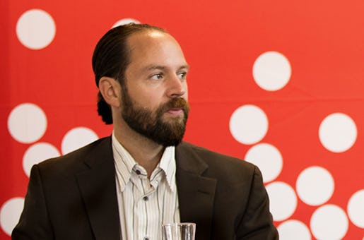 VƒSTER≈S 20150821 LO:s ledning, med ordfˆranden Karl-Petter Thorwaldsson i spetsen, ger sig ut p en landsomfattande turnÈ till LO-distrikten. Fˆrst ut var V‰sterÂs. FÂn v‰nster LO-ekonomen Sebastian de Toro, Majlene Ahlgren, ordfˆrande LO-distriktet Mellansverige och Karl-Petter Thorwaldsson Foto: Per Groth / TT kod 10890 *** UPPDRAG Arbetet ***