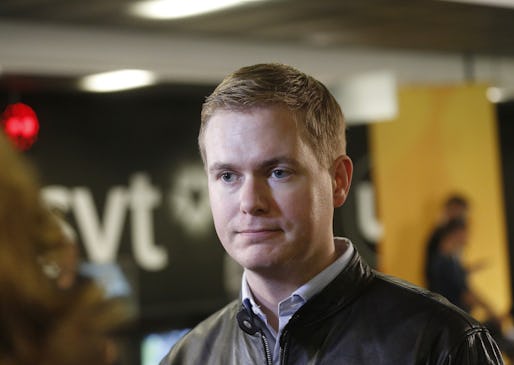 STOCKHOLM 2015-10-11 Gustav Fridolin (MP) anl‰nder till SVT:s Agendas partiledardebatt p sˆndagskv‰llen. Foto: Christine Olsson / TT kod 10430