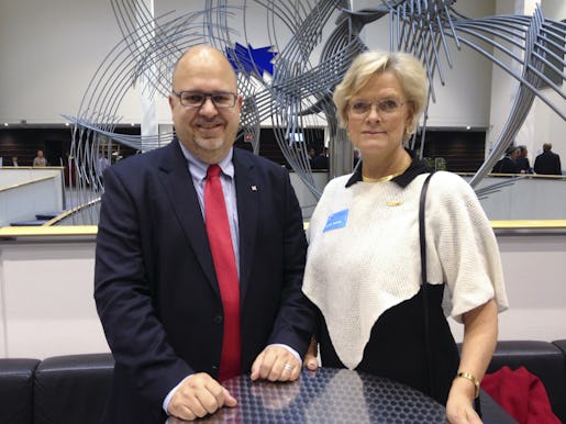 BRYSSEL 2015-10-14 LO:s ordfˆrande Karl-Petter Thorwaldsson och Svenskt N‰ringslivs vd Carola Lemne talar fˆr handelsavtalet TTIP p ett seminarium i EU-parlamentet i Bryssel. Svenska fack och fˆretag slÂss gemensamt fˆr att f till ett frihandelsavtal med USA. Oron ‰r stark fˆr att andras oenighet och motstÂnd ska f planerna att krascha. Foto Wiktor Nummelin / TT kod 10510