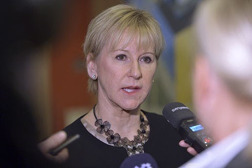 STOCKHOLM 20160115 Utrikesminister Margot Wallstrˆm svarar p frÂgor efter EU-n‰mnden. Foto Henrik Montgomery / TT kod 10060