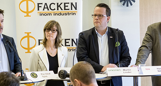 STOCKHOLM 20160317 Facken inom industrin hÂller presstr‰ff med anledning av det mycket komplicerade l‰get i avtalsfˆrhandlingarna. FrÂn v‰nster Anders Ferbe frÂn Metall, Per-Olof Sjˆˆ frÂn GS, Camilla Frankelius frÂn Sveriges Ingenjˆrer, Martin Linder frÂn Unionen och Hans-Olof Nilsson frÂn Livs. Foto: Christine Olsson / TT / Kod 10430