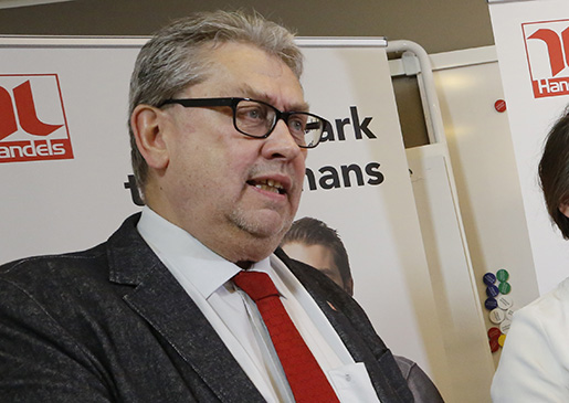 STOCKHOLM 2016-04-03 Tommy Tillgren, 1:e vice ordfˆrande, Susanna Gideonsson, fˆrbundsordfˆrande, Per Bardh, avtalssekreterare, och Linda Palmetzhofer, 2:e vice ordfˆrande, d Handels hÂller presstr‰ff i Stockholm p sˆndagen. Foto: Christine Olsson / TT / Kod 10430