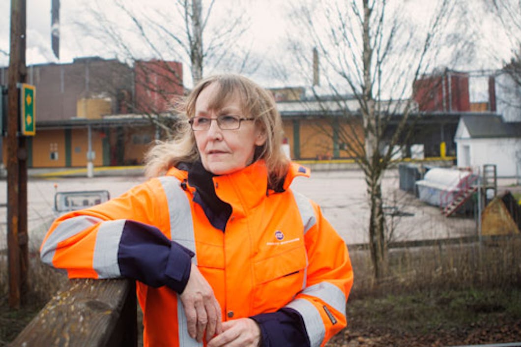 – Det är rigorös säkerhet här nu, säger Solveig Bengter. Hon är anställd av ISS och huvudskyddsombud på Stora Enso i Fors.