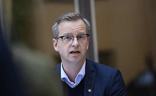 STOCKHOLM 2016-07-14 N‰rings- och innovationsminister Mikael Damberg (S) p sommarfika med regeringen. Foto: Izabelle Nordfjell / kod 11460