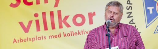 G÷TEBORG 2014-09-06 Transports fˆrbundsordfˆrande Lars Lindgren talar under den Ârliga demonstrationen fˆr schyssta villkor i Âkeribranschen, p Gˆtaplatsen i Gˆteborg. Foto: Adam Ihse / TT / Kod 9200