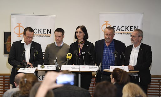 Facken inom industrin, från v'nster Martin Linder ordförande i Unionen, Per-Olof Sjöö ordförande Facket för skogs-, trä- och grafisk bransch, Ulrika Lindestrand ordförande Sveriges ingenjörer och Hans-Olof Nilsson, ordförande i Livs hÂller pressträff på fredagen med anledning av medlarnas slutbud. Foto: Pontus Lundahl/TT