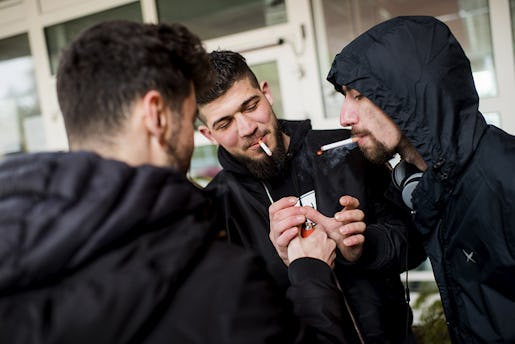 Ali Sido och Haytham Asaya, lovar att hand om Marwans post när han lämnat anläggningen. Foto: Alexander Mahmoud (klicka på bilden för att se den större)