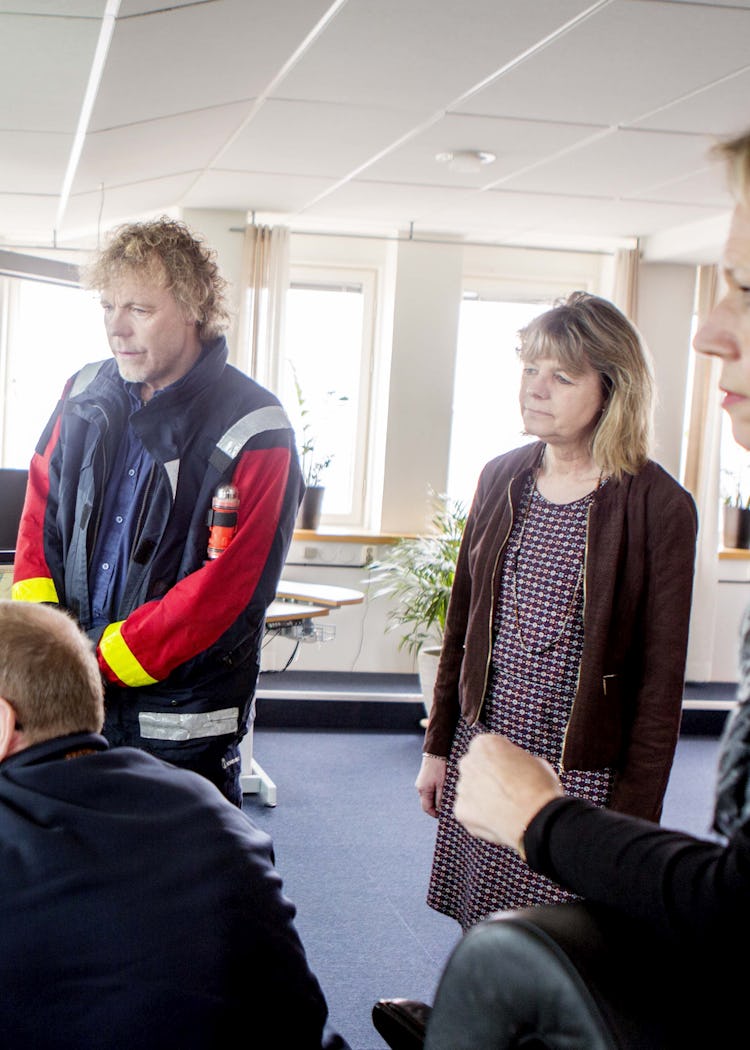 Kollegorna på Sjöfartsverket i Malmö berättar hur de hanterar stress. Från vänster Greger Persson, Torbjörn Svarfvar, Janet Floreng Lindfors, och Carina Sonesson. Foto: David Bergström