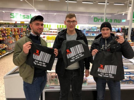 Duktiga kunder fick tygkassar av Handels Malmö