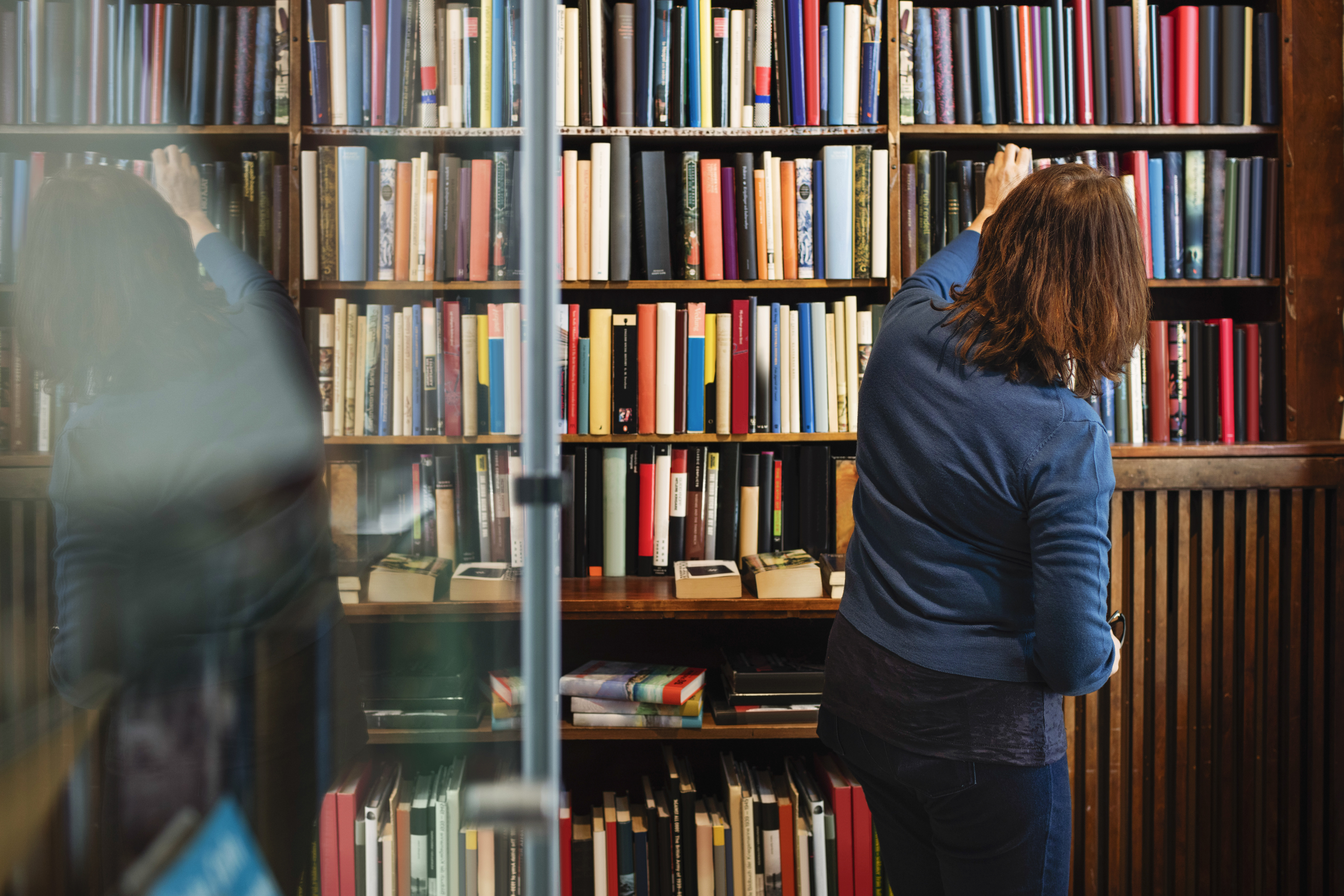 Antalet folkbibliotek i Sverige minskar.