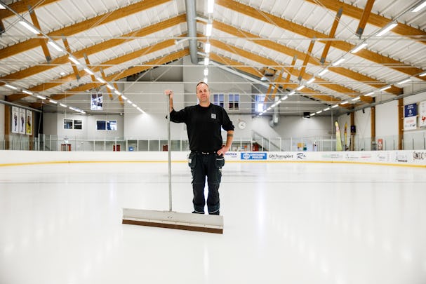 Dick Almquist håller fast vid S.