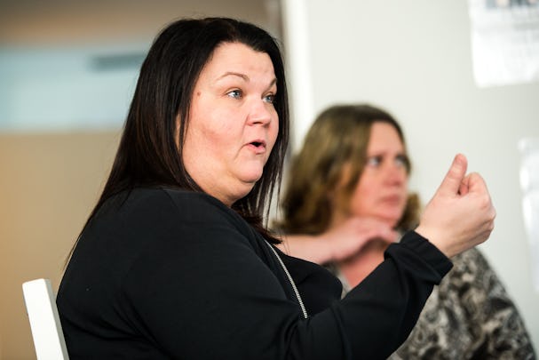 Linda Olsson är områdeschef för Ringövägen 40. Hon tycker att arbetsmiljön på boendet förbättrats tack vare överanställningarna. ”Men jag tror inte att samma modell ska kopieras rakt av, utan den måste anpassas utifrån varje arbetsplats”, säger hon.