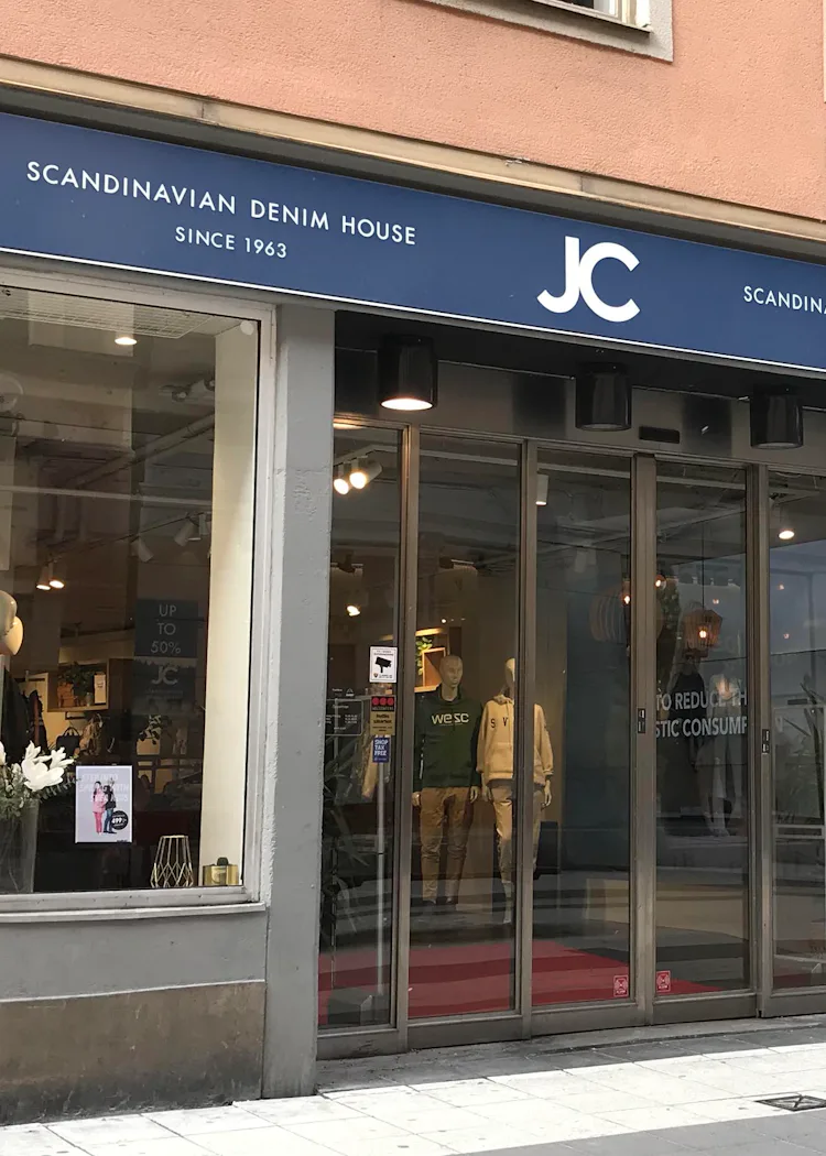 Jc Am Rhein JC i gungning – flera butiker slår igen – Arbetet