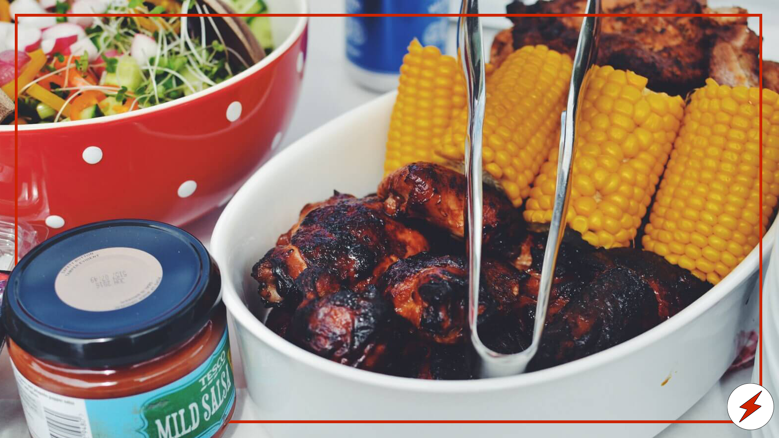 Grillad mat på ett bord