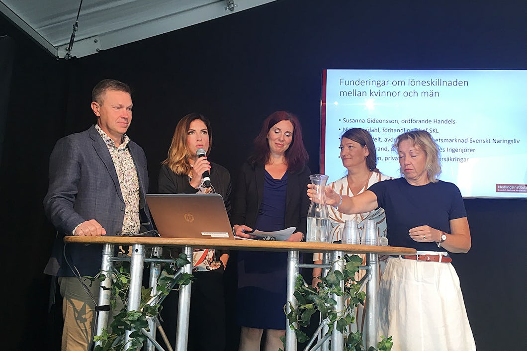 Diskussion i Almedalen om löneskillnaden mellan könen.