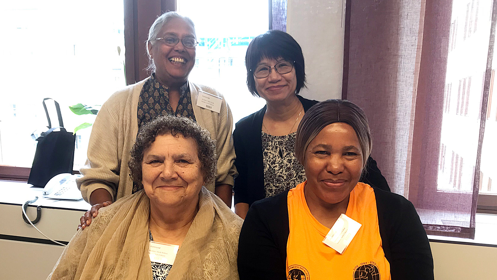 Nalini Nayak från indiska The Self Employed Womens’ Association, IDWF:s generalsekreterare Elizabeth Tang från Hongkong, sydafrikanska Myrtle Witbooi, ordförande i IDWF, och Nellie Dina Kahua från Namibian Domestic and Allied Workers Union.