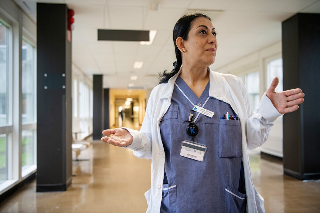 Nadia Fatholla, undersköterska.