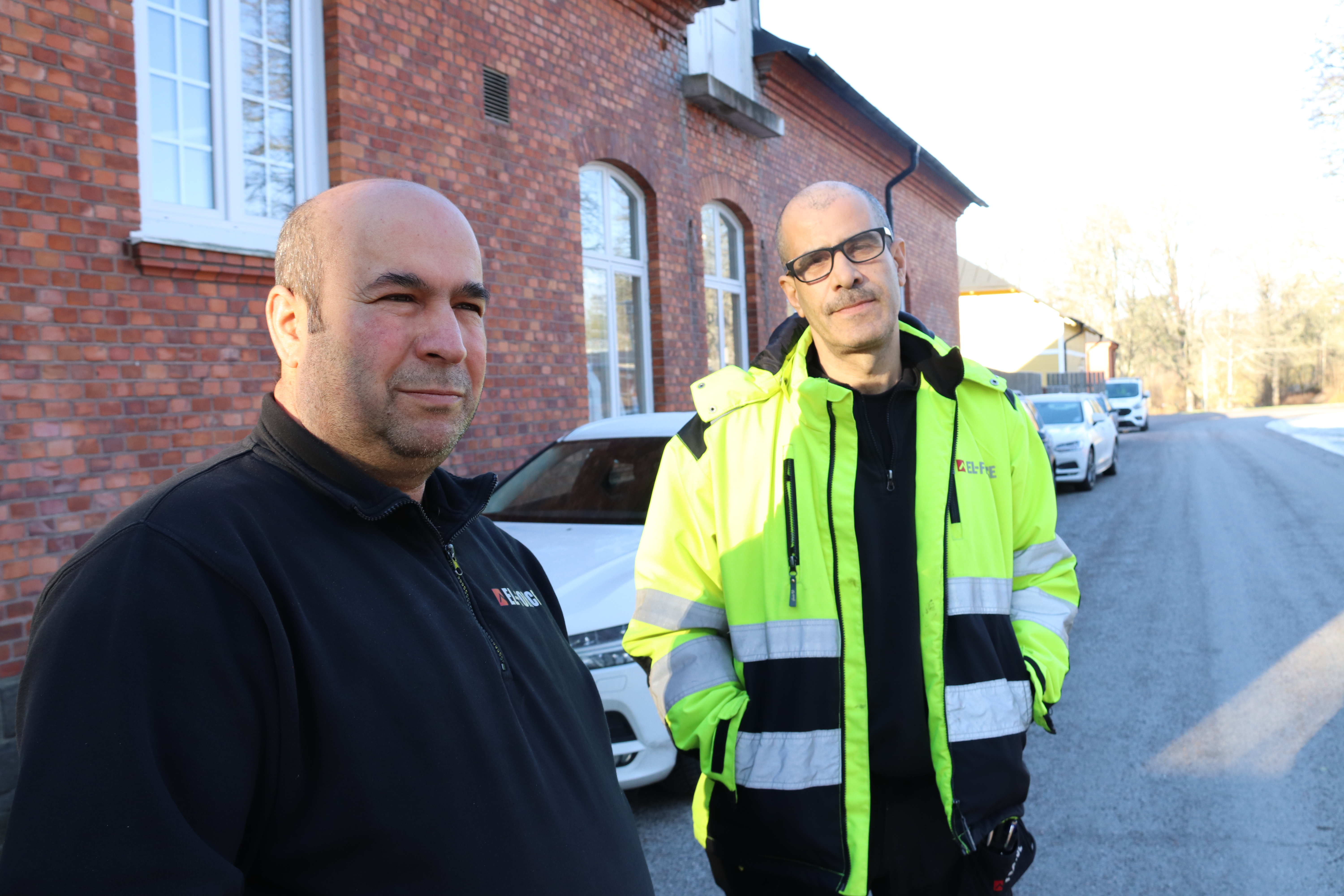 Yahya Morad Eibsh och Osama Alshmali utomhus