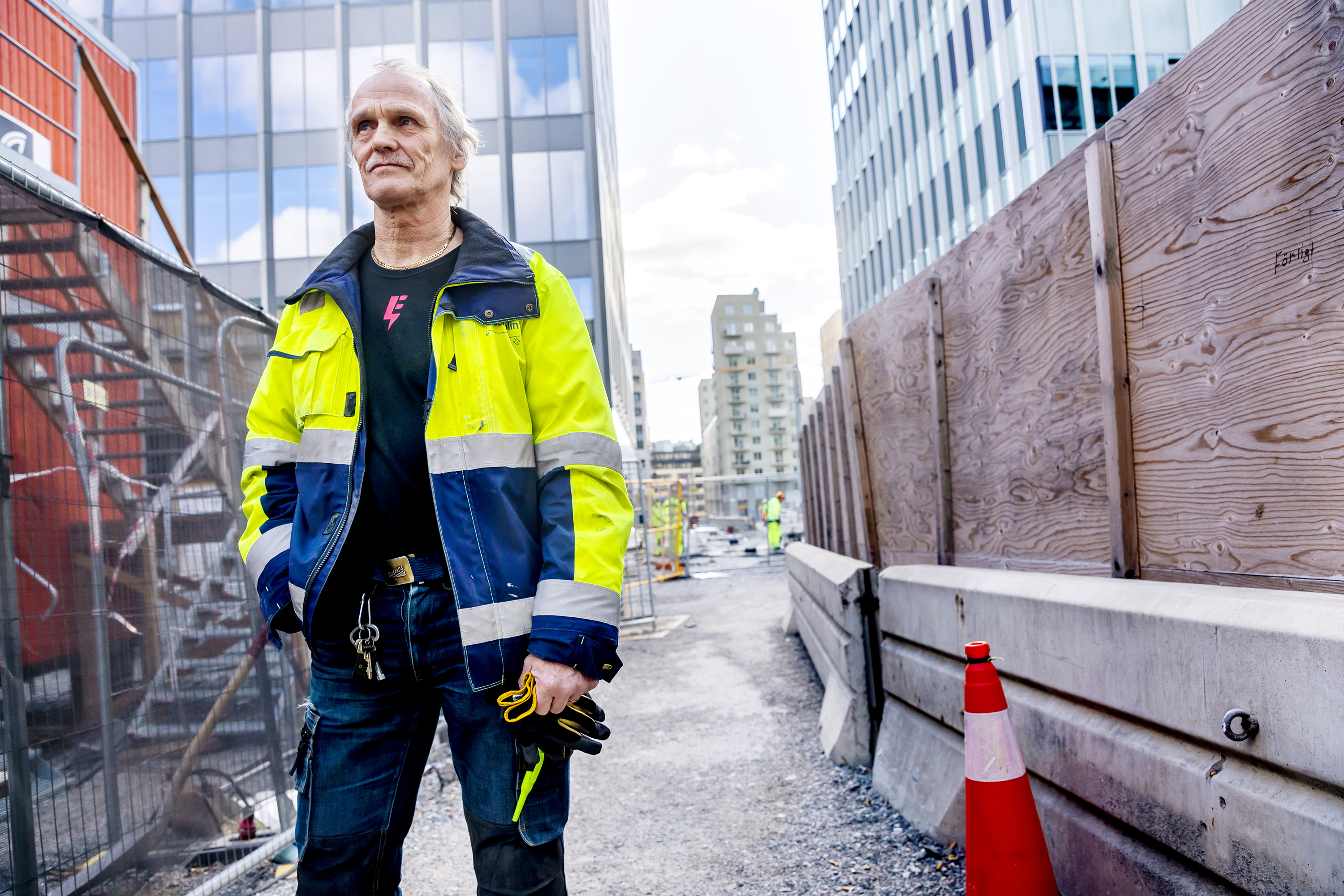 Lennart Fogeby på bygget i Solna