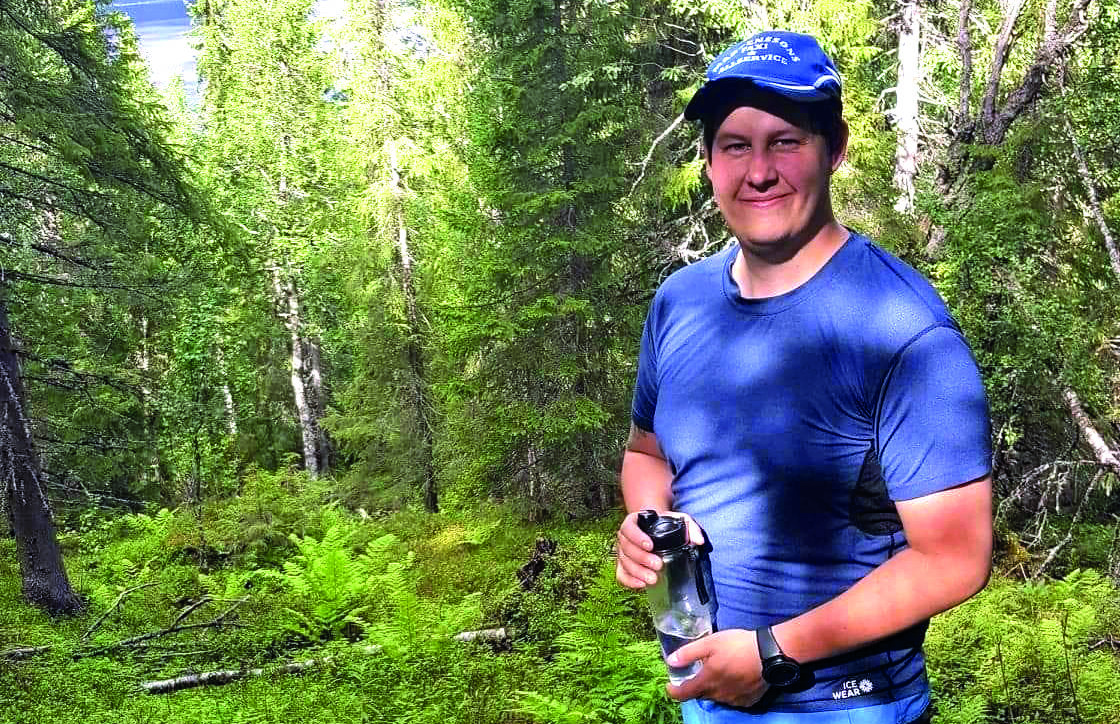 Jens Martensson i en skog