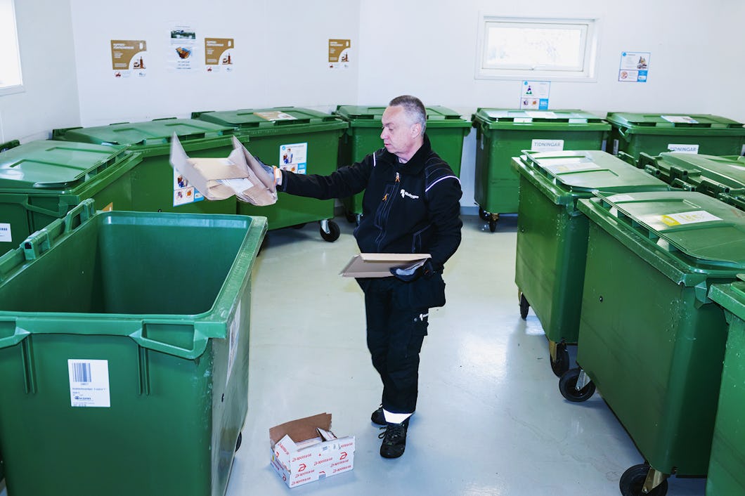 Nils-Erik Ekengren, Fastighetsskötare