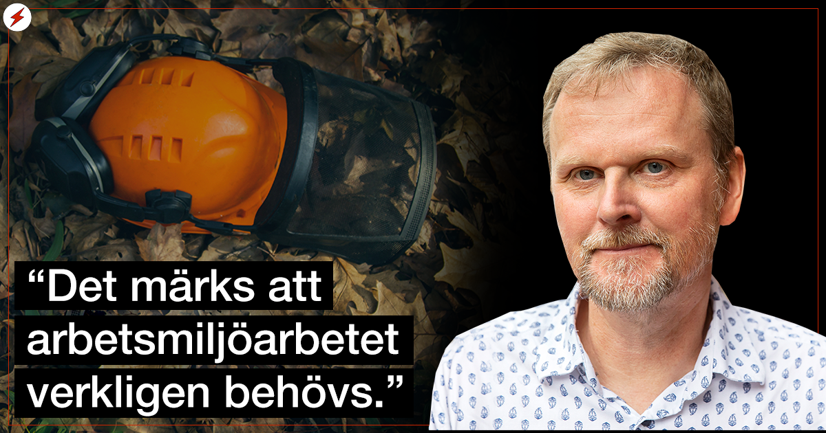 En bild på Urban Pettersson invid en bild på en hjälm som ligger på marken bland löv, samt citatet: "Det märks att arbetsmiljöarbetet verkligen behövs."