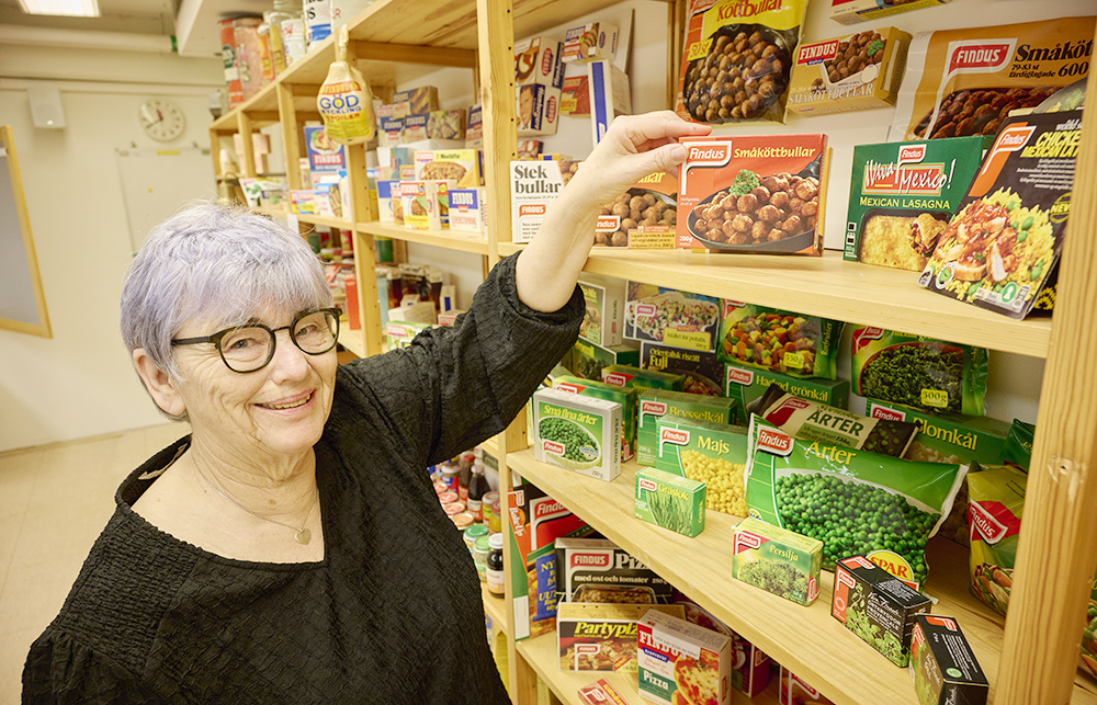 Ann-Christin Bengtson i Findus-museet i källaren på gamla Findus i Bjuv. Hon jobbade ett tag på köttlinjen i fabriken. FOTO. STEFAN LINDBLOM/Helsingborgs-Bild