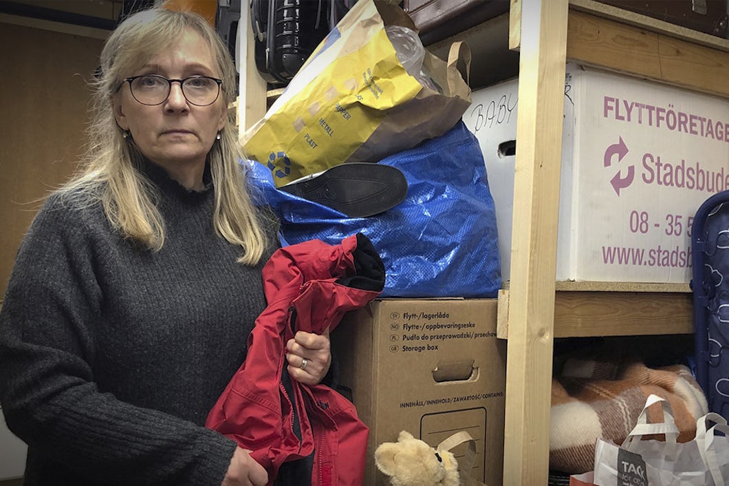 Olga Back hjälper flyktingarna från Ukraina med det praktiska.