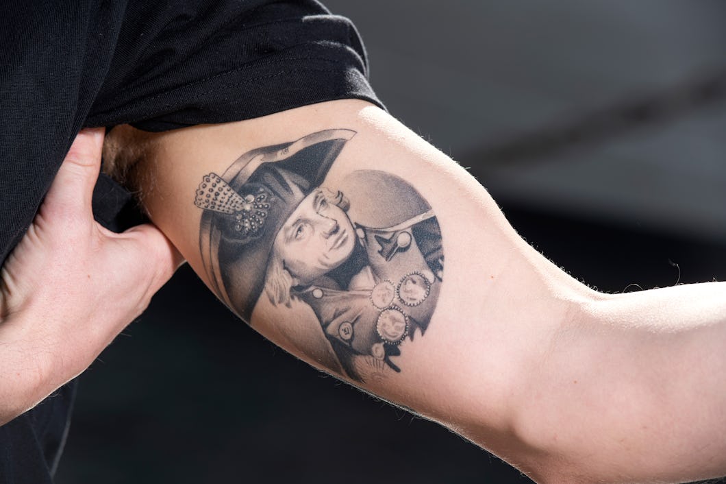 Lord Horatio Nelson, tatuerad på en underarm.