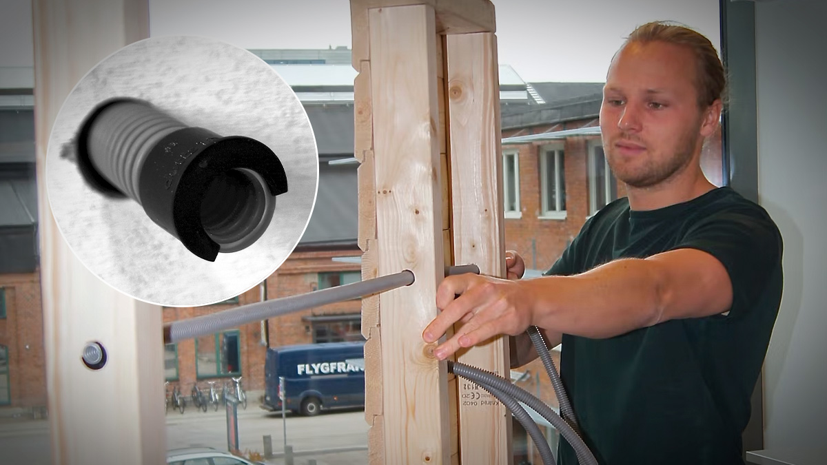 Svante demonstrerar en av sina uppfinningar.