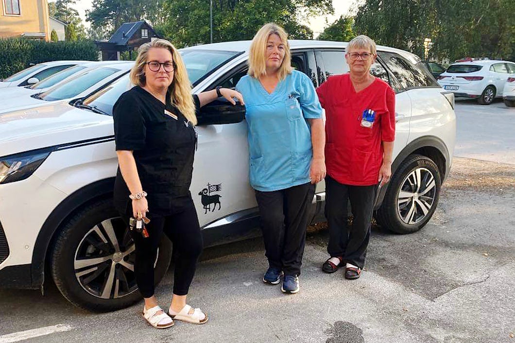 Maria Bodlund (i mitten) med kollegerna Caroline Lautin och Sonja Pettersson.