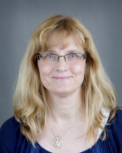 Ansiktsbild på överläkare Helena Sandén.