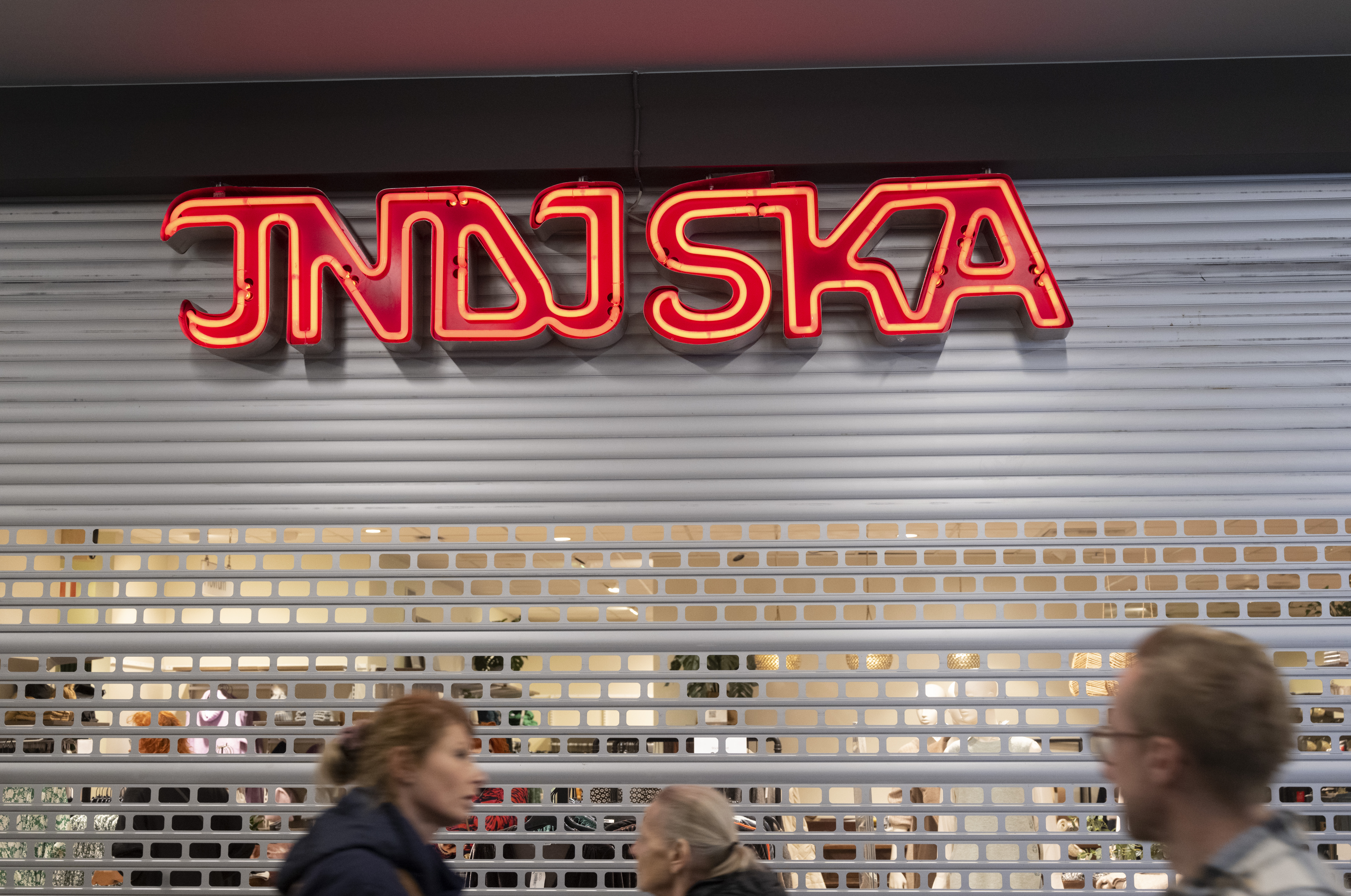 Indiska får ny ägare, efter konkursbesked fortfarande mycket oklart för hur det blir med personalen.