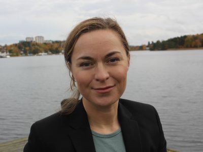 Kristina Jemlin från Svenska Burmakommittén varnar för konsekvenserna av sänkt bistånd.